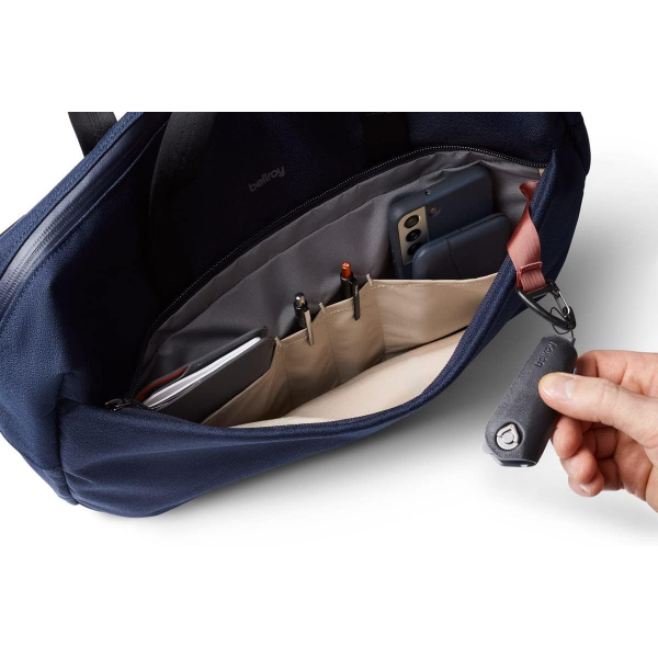 Bellroy Via Laptop antas (16 in)-Navy